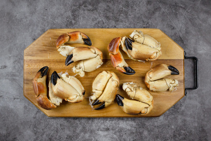 cooked crab claws