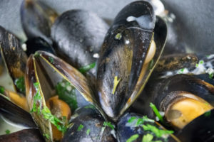 mussels in garlic butter